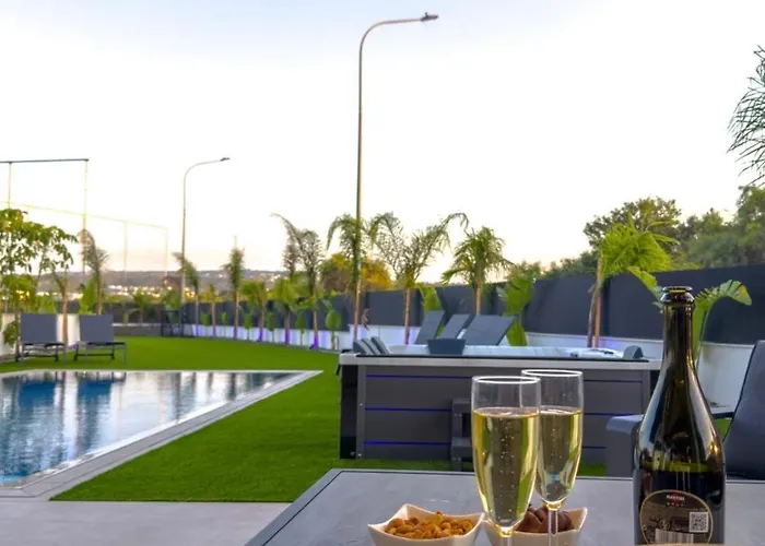 Villa Luxury Elegant