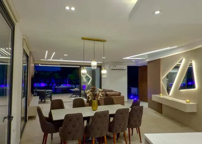 Luxury Elegant Πρωταράς